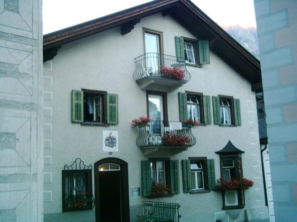 B&B Hotel & Appartements Chasa Valaer Scuol Exterior foto